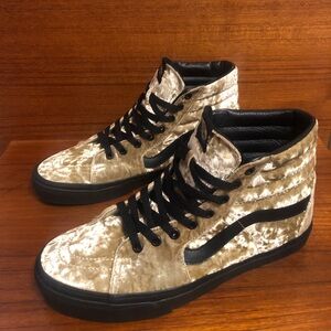 Vans SK8-Hi Velvet Tan and Black Sneakers